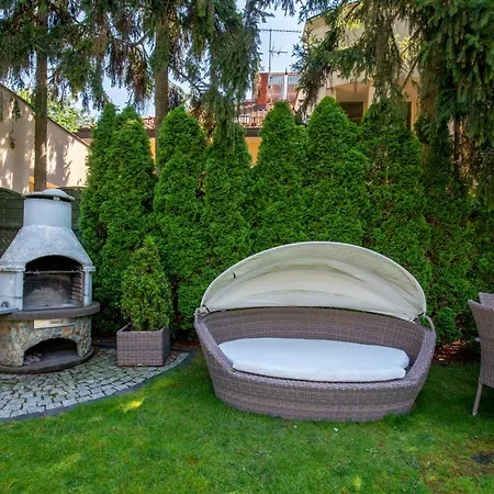 Wilanow Guest house *